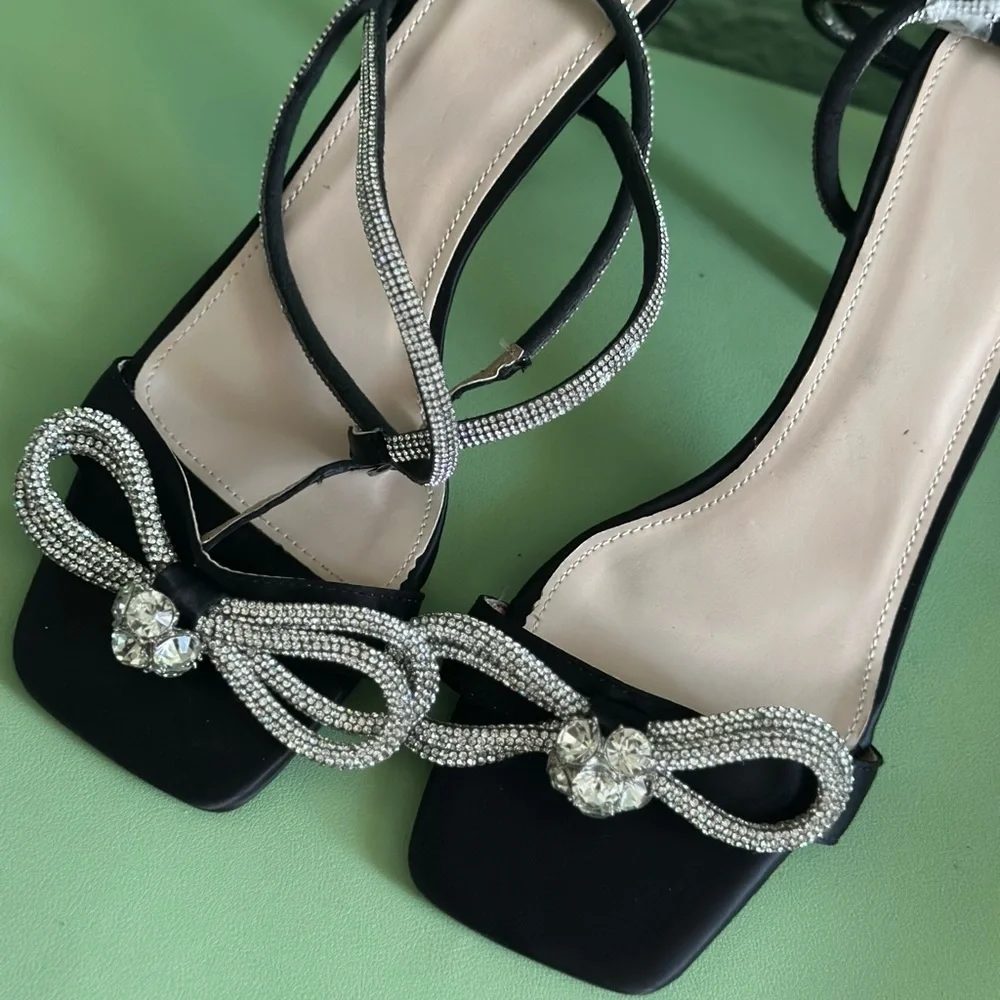 NWOB Rhinestone Ankle Strap Square Open Toe Sexy Stiletto Heeled Sandals sz 10